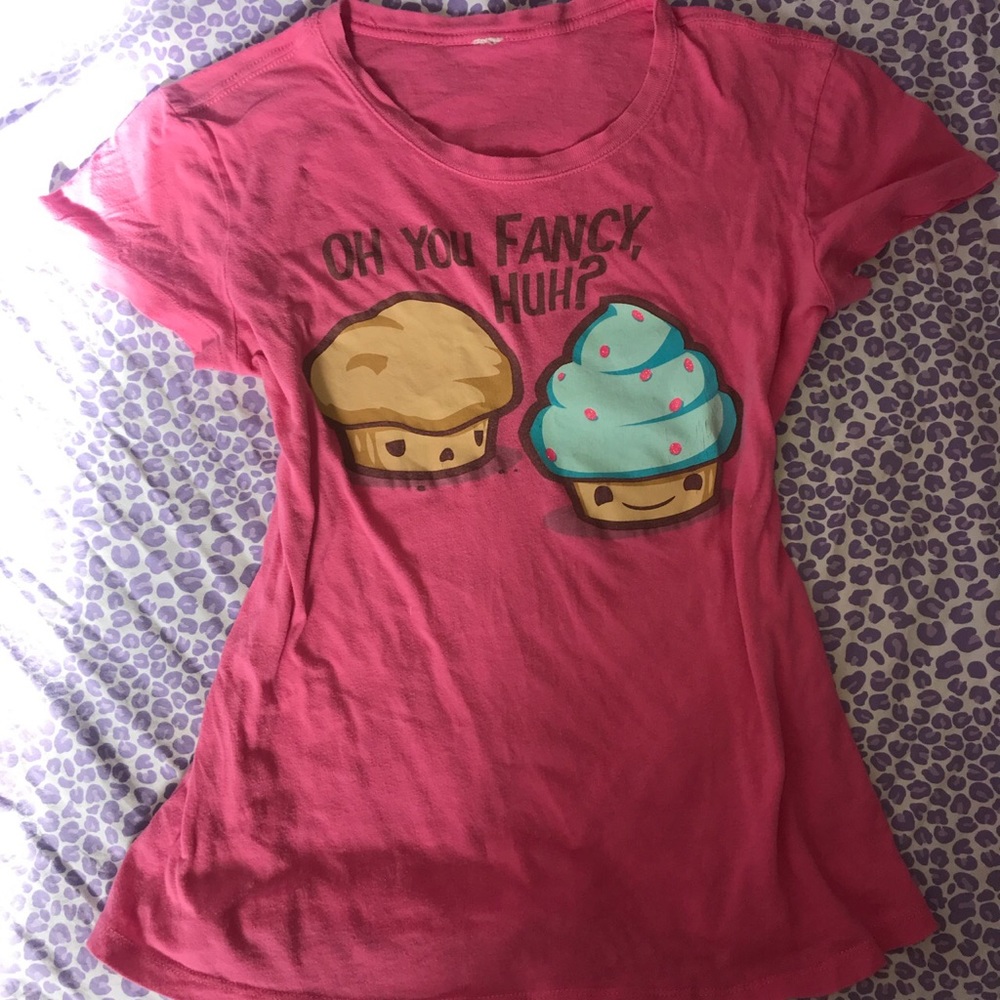 2000s Scene Cupcake Graphic tee